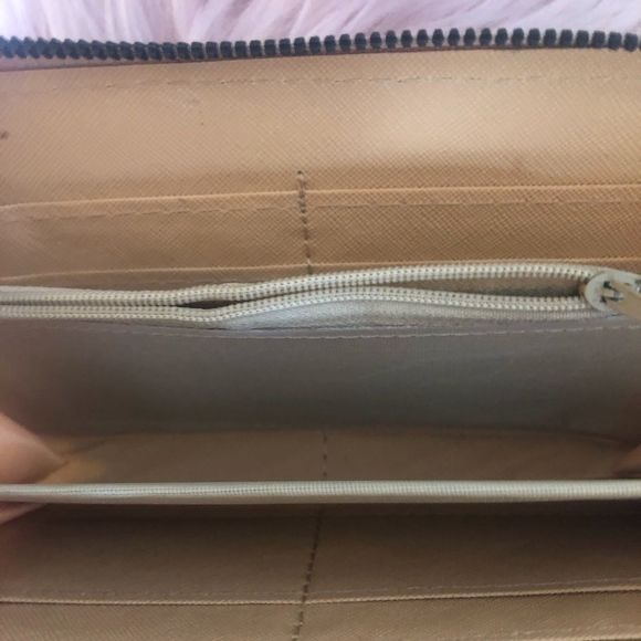 Stylish Paris Vibe Faux Leather Zip Around Wallet with Many Pockets/Card Slots - Picture 8 of 10